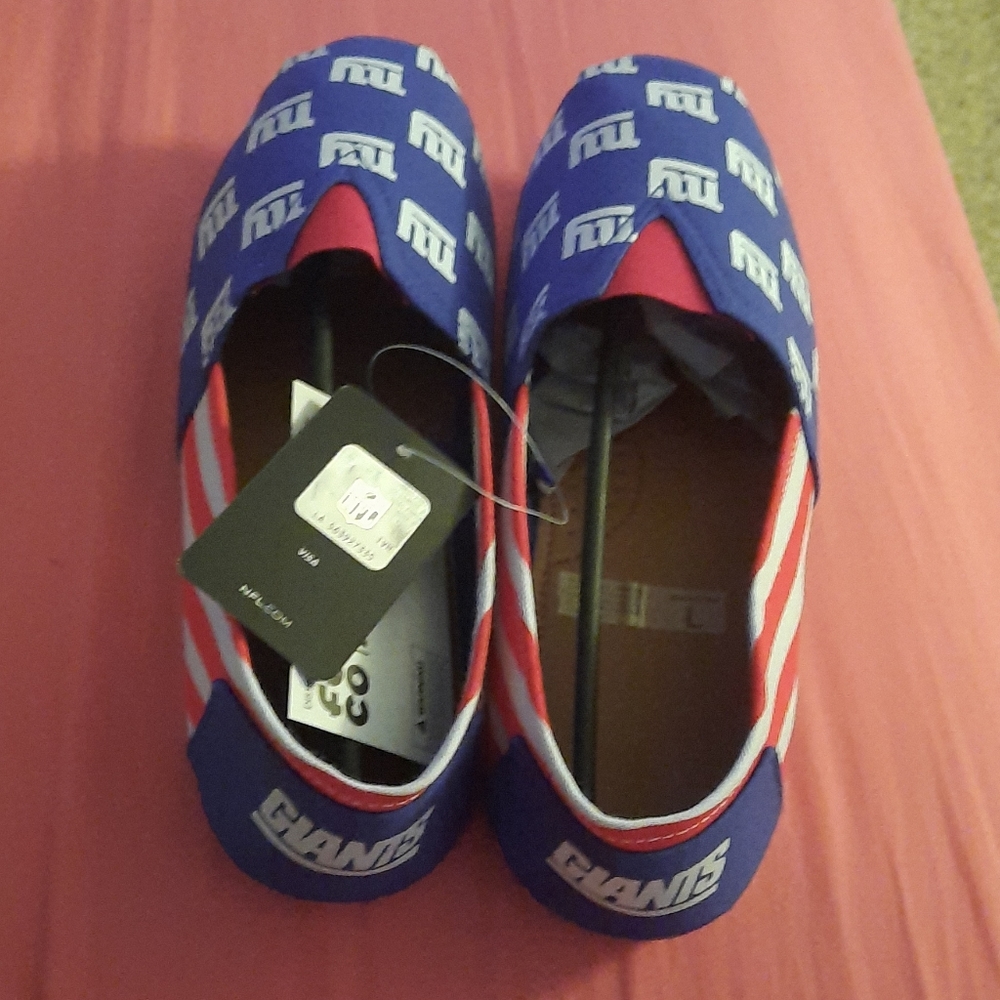 NY Giants slip on shoes